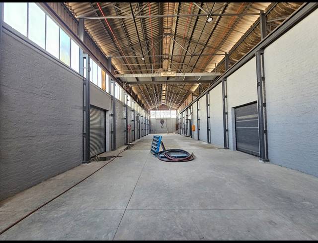 610M² WAREHOUSE TO LET IN BENROSE